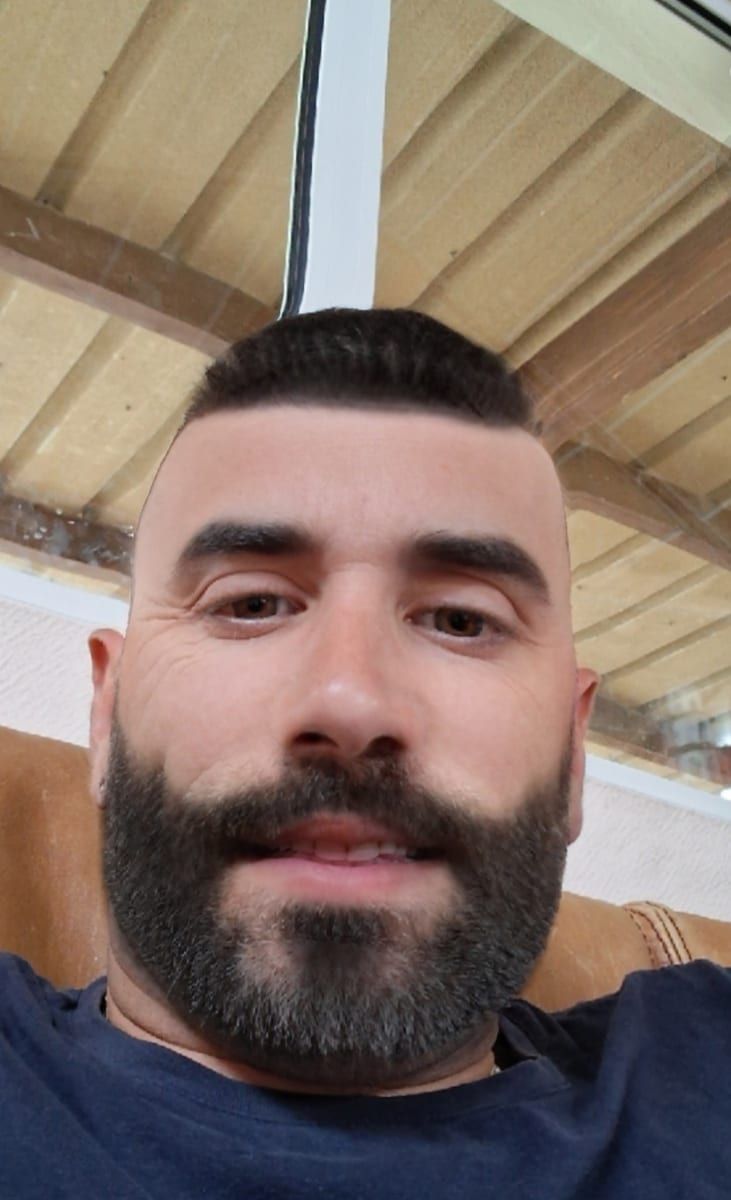 Profil de Hamzah